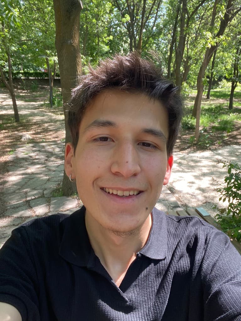 Enes Ok